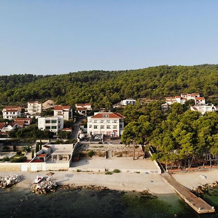Villa Marija Slatine Luaran gambar