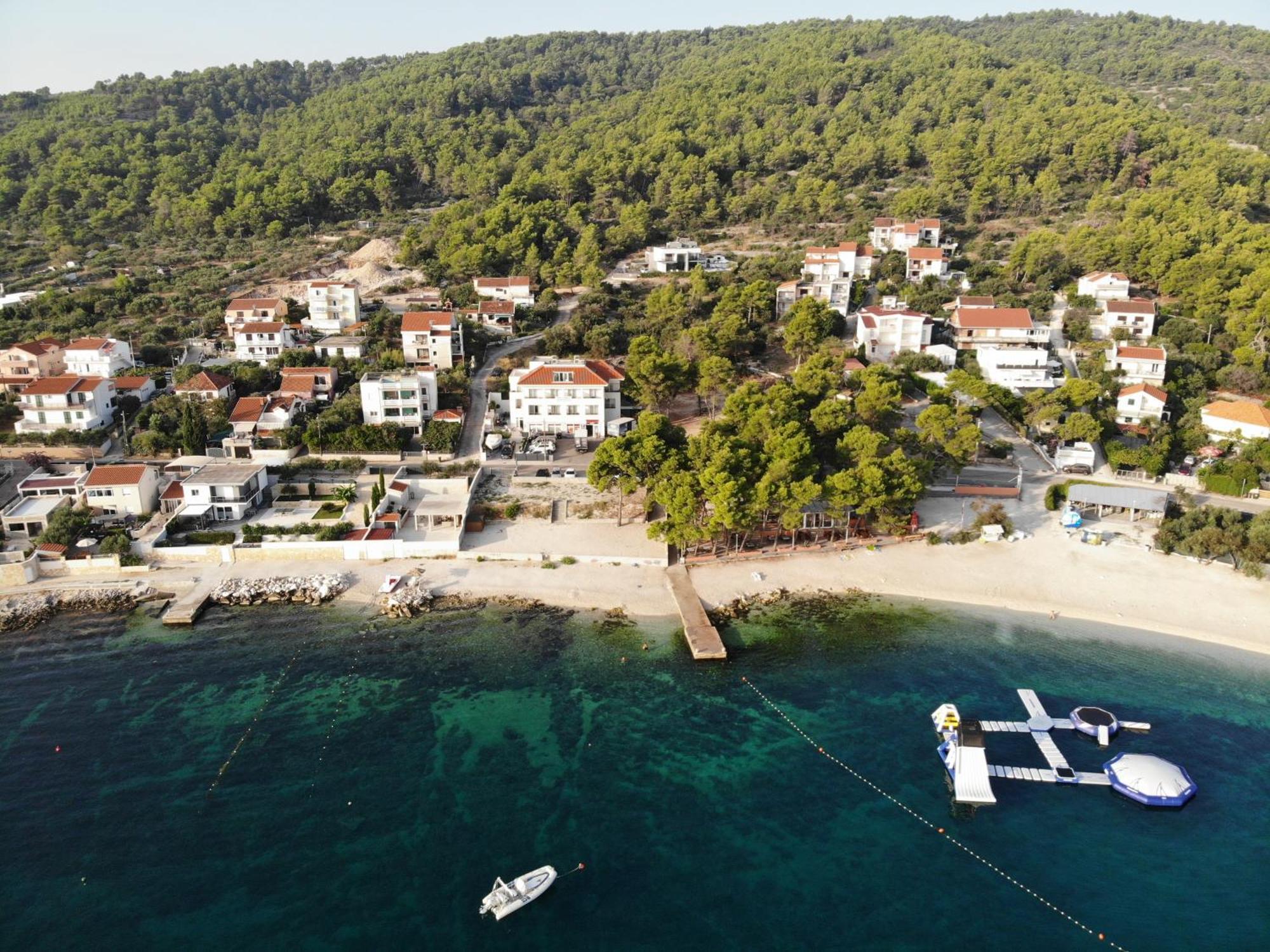 Villa Marija Slatine Luaran gambar